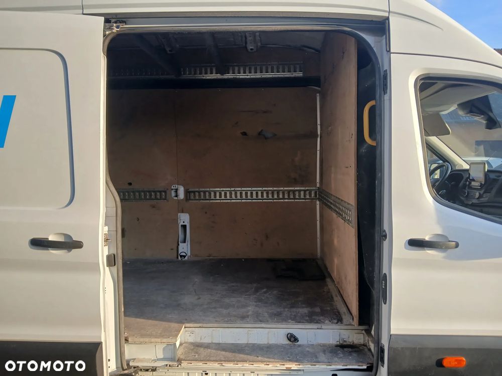 Ford Transit - 20