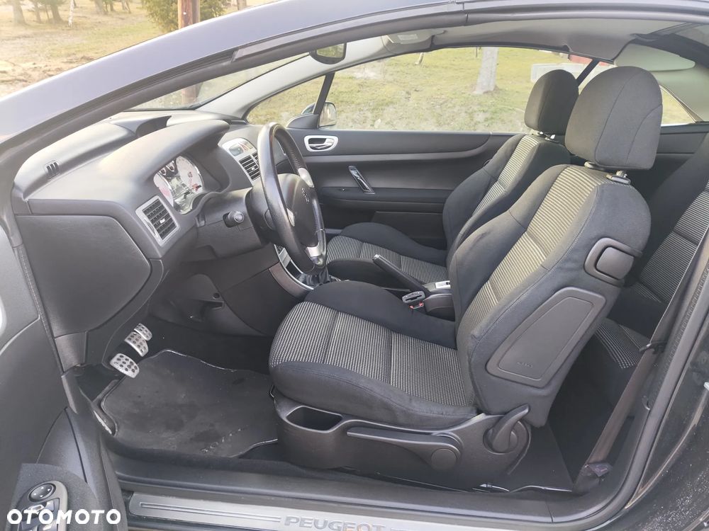 Peugeot 307 CC HDi FAP 135 Epok - 9