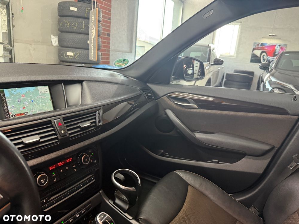 BMW X1 xDrive18d - 28