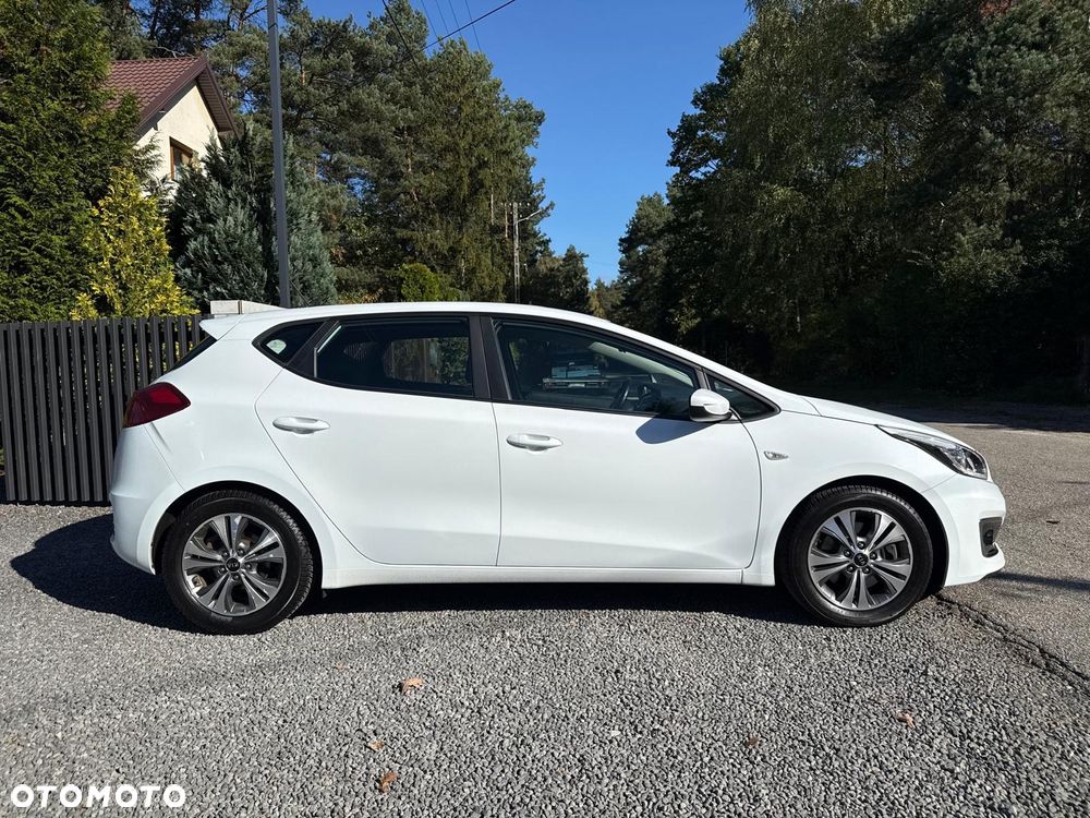 Kia Ceed 2018 photo 4