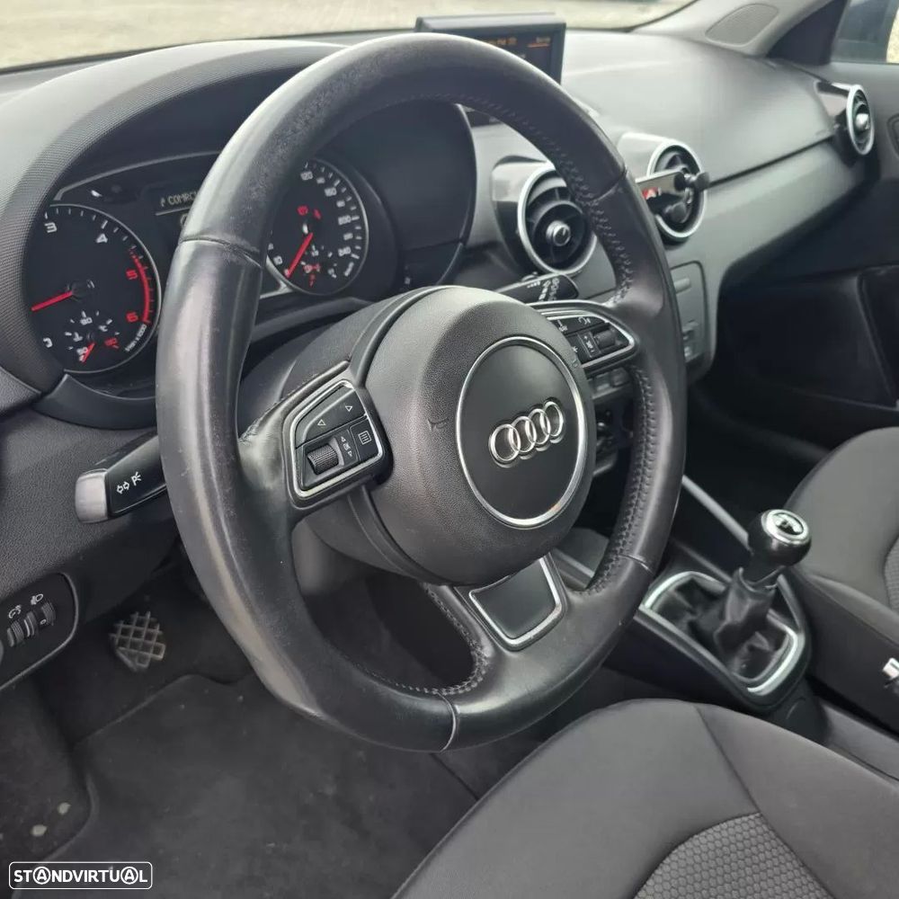 Audi A1 Sportback 1.6 TDI S-line - 12