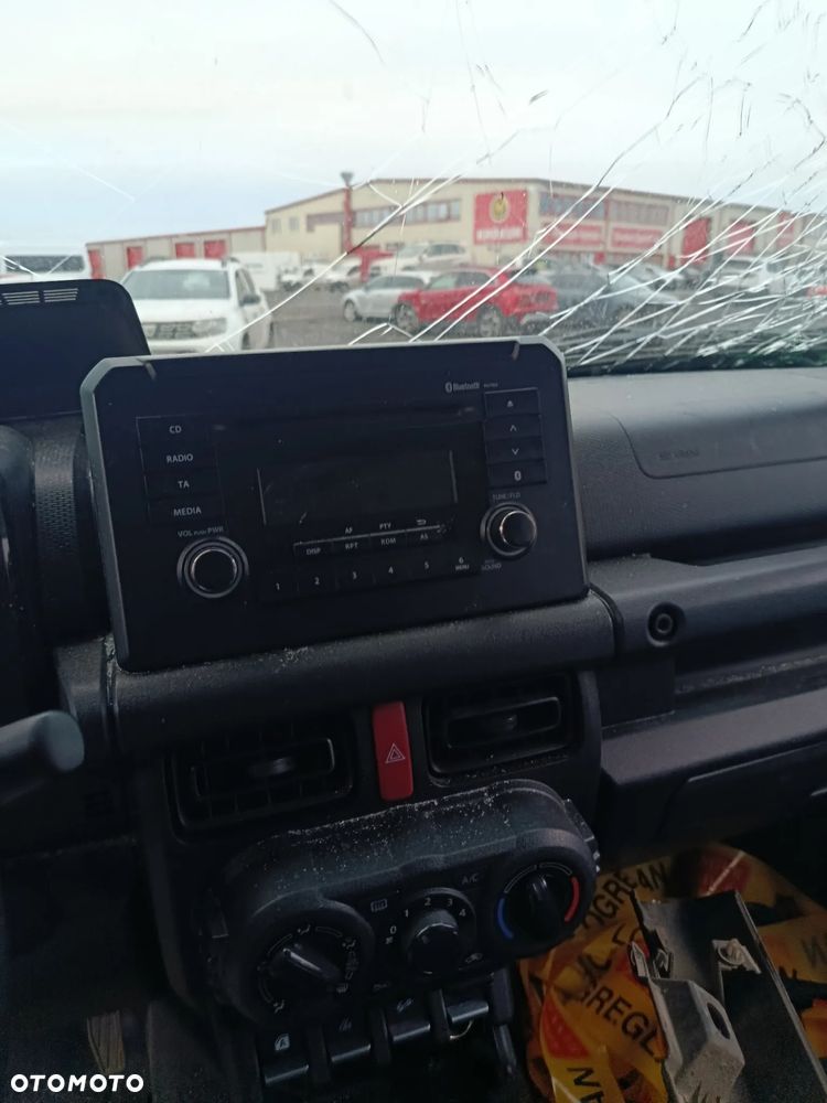 Suzuki Jimny 1.5 Elegance - 16