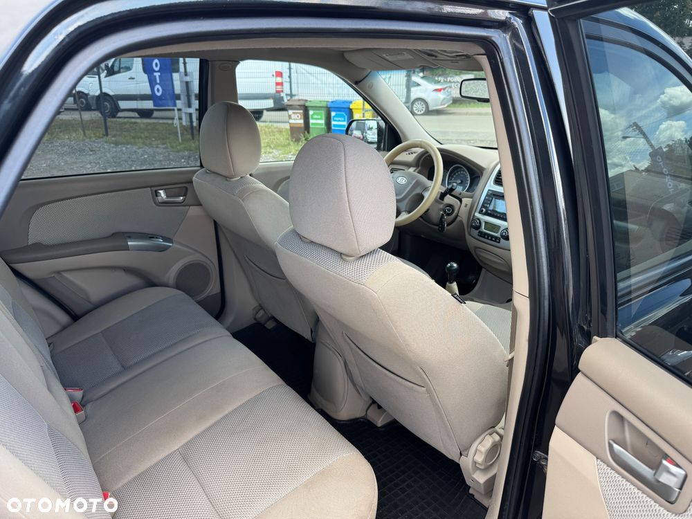 Kia Sportage 2.0 Tour 2WD - 25