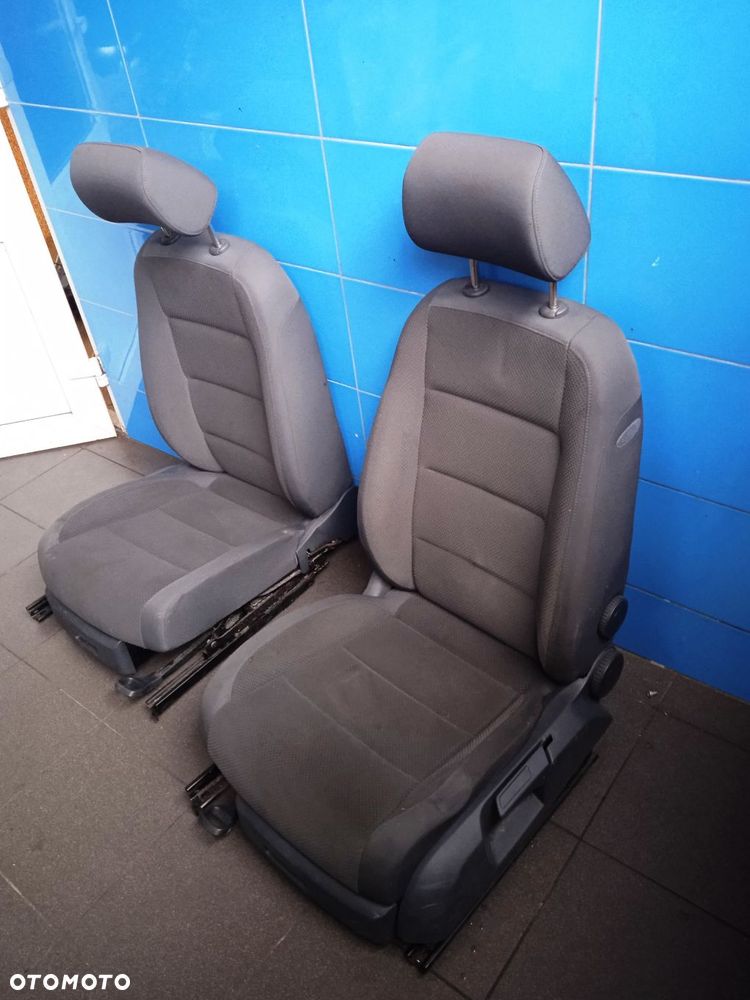Fotel kierowcy pasażera Golf V - 1