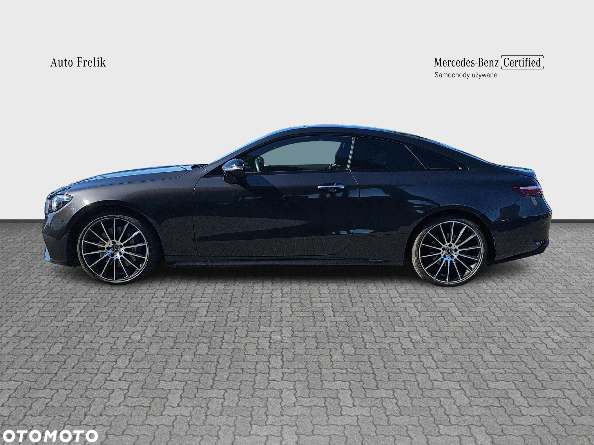 Mercedes-Benz Klasa E 300 Coupe 9G-TRONIC AMG Line - 2