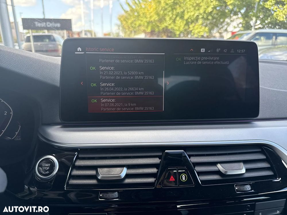 BMW Seria 5 520d xDrive AT - 16