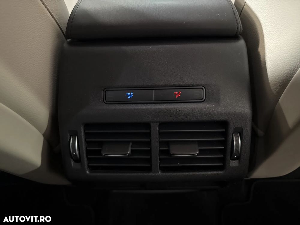 Land Rover Discovery Sport - 22