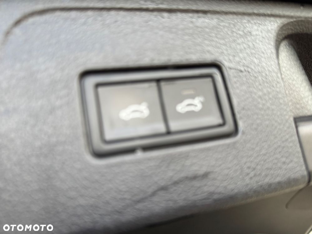 Volkswagen Passat 1.5 TSI EVO Business DSG - 23