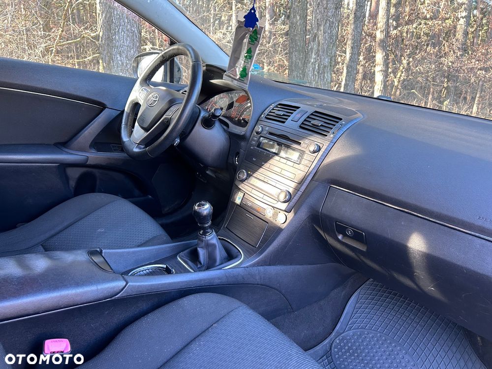 Toyota Avensis 2.0 D-4D 2010 - 7