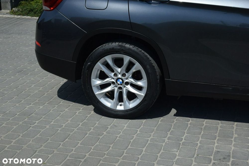 BMW X1 xDrive18d - 12