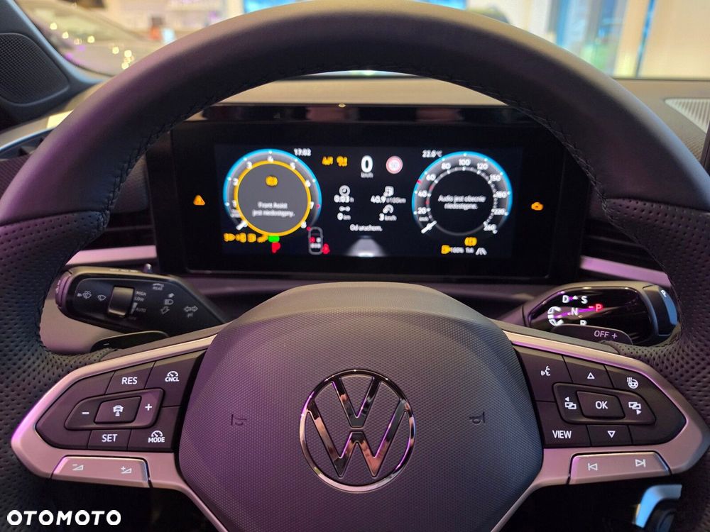 Volkswagen T-Roc 1.5 eTSI R-Line DSG - 17