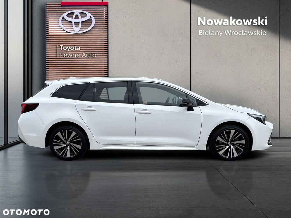 Toyota Corolla - 27