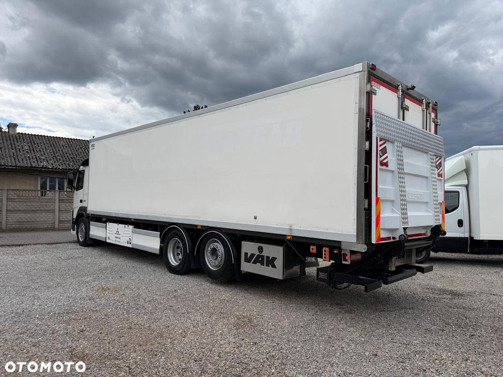 Volvo FM 370 / 6x2 / Chłodnia / Winda / - 11