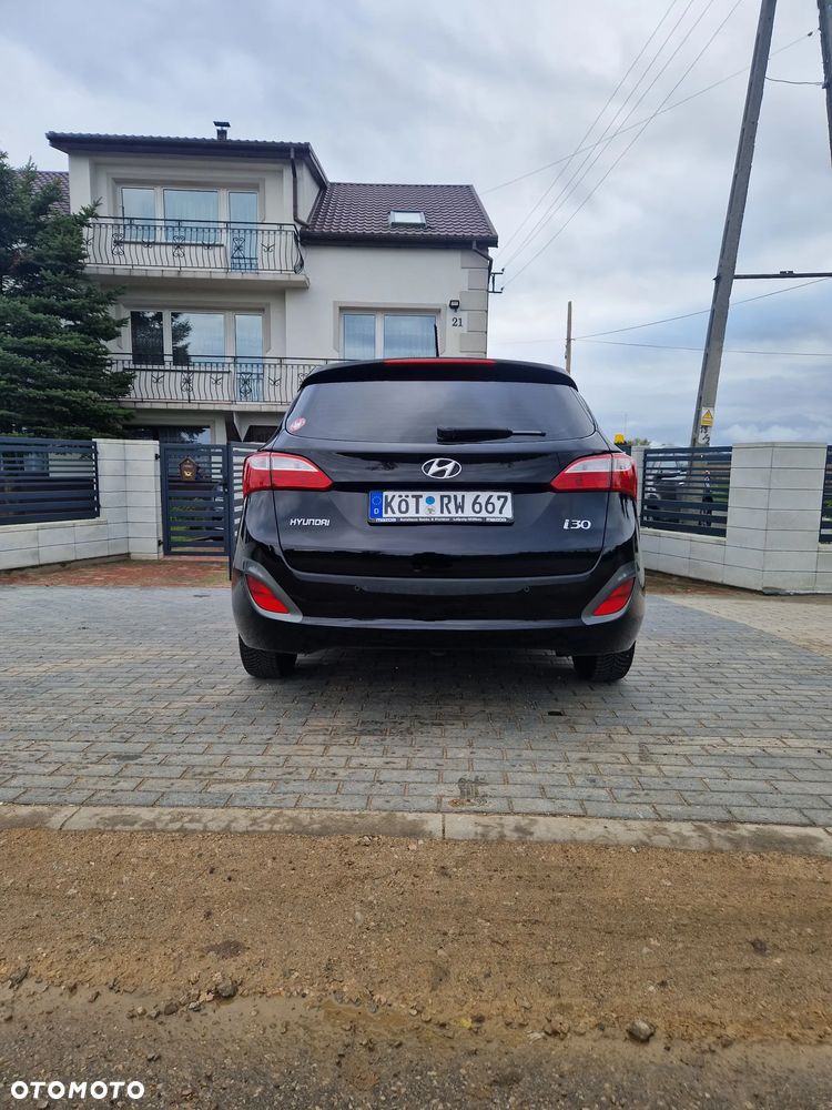 Hyundai i30 1.4 Fifa World Cup Edition - 4