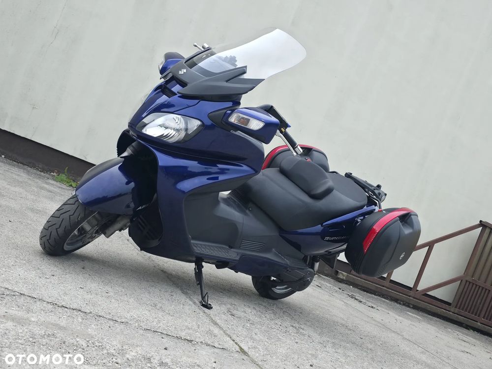 Suzuki Burgman - 10