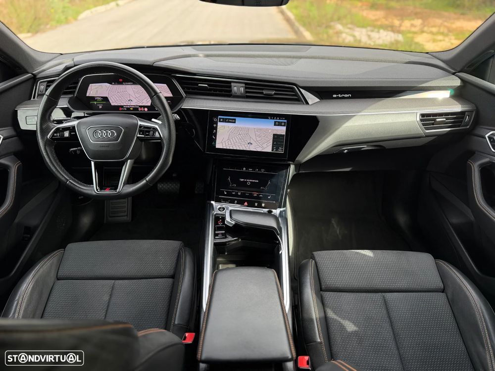Audi e-tron 55 quattro S line - 31
