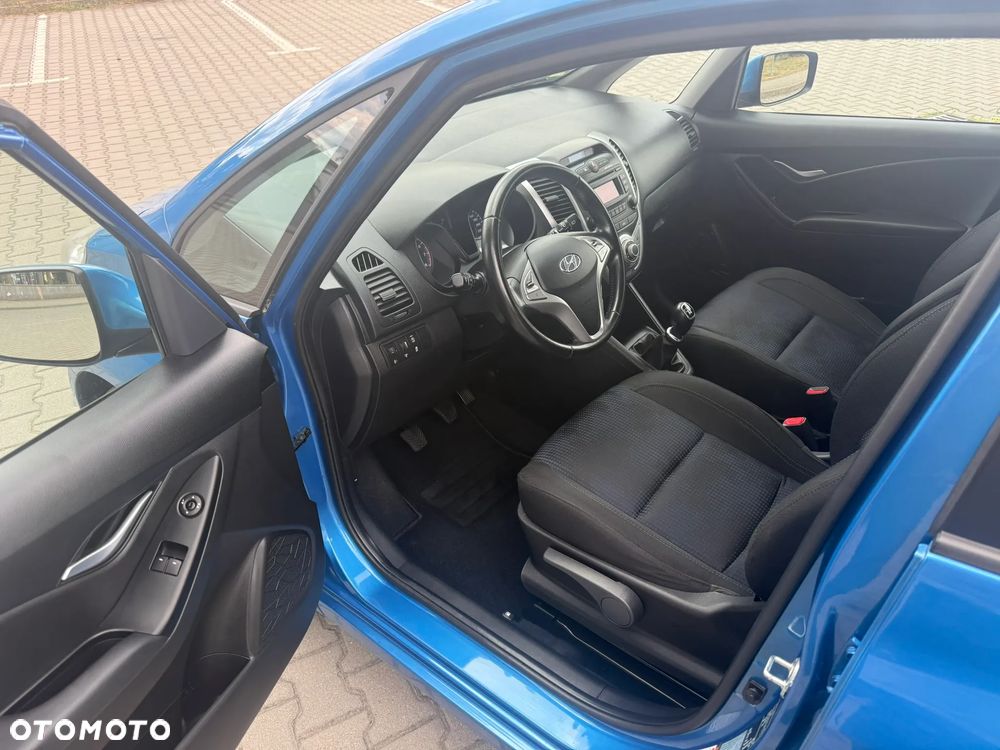 Hyundai ix20 1.4 blue Passion - 19