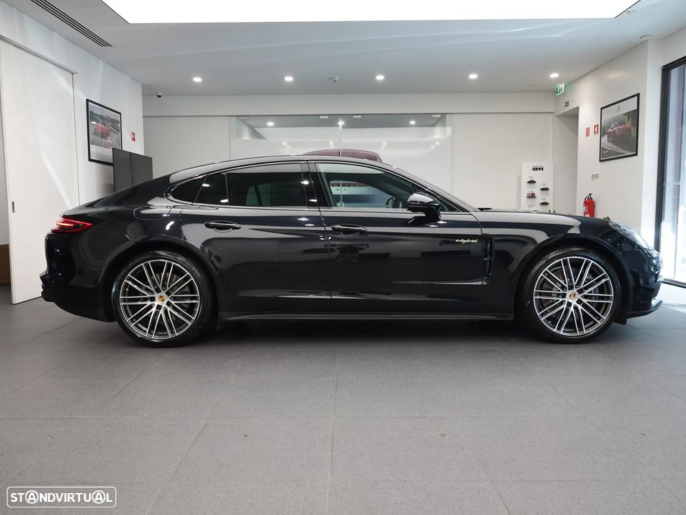 Porsche Panamera 4 E-Hybrid - 10