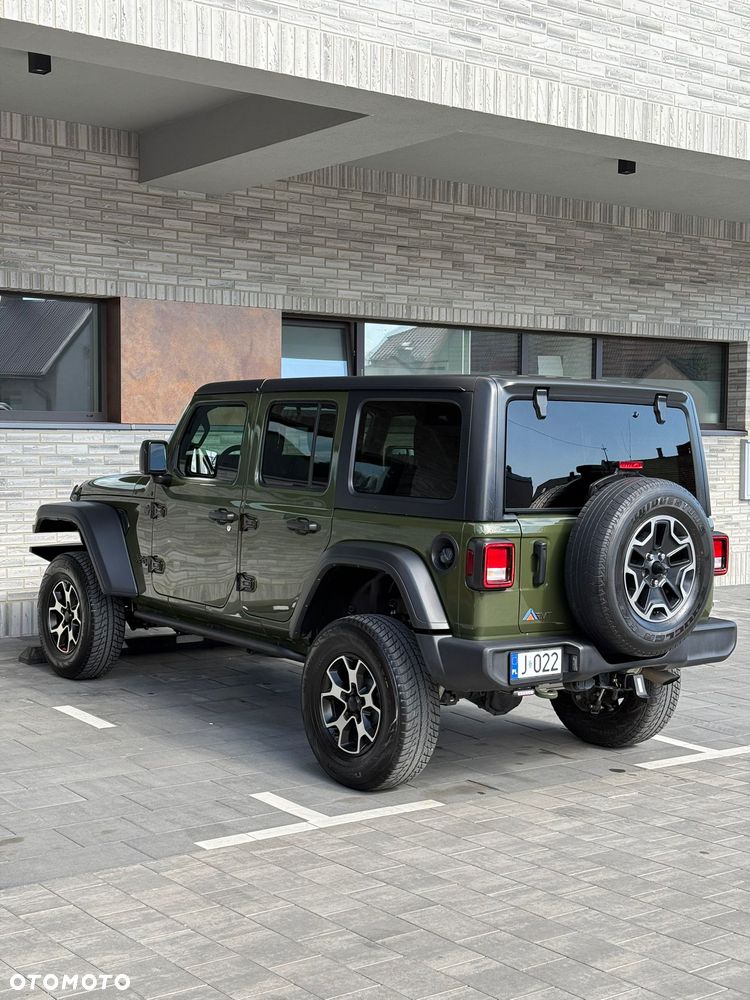 Jeep Wrangler - 23