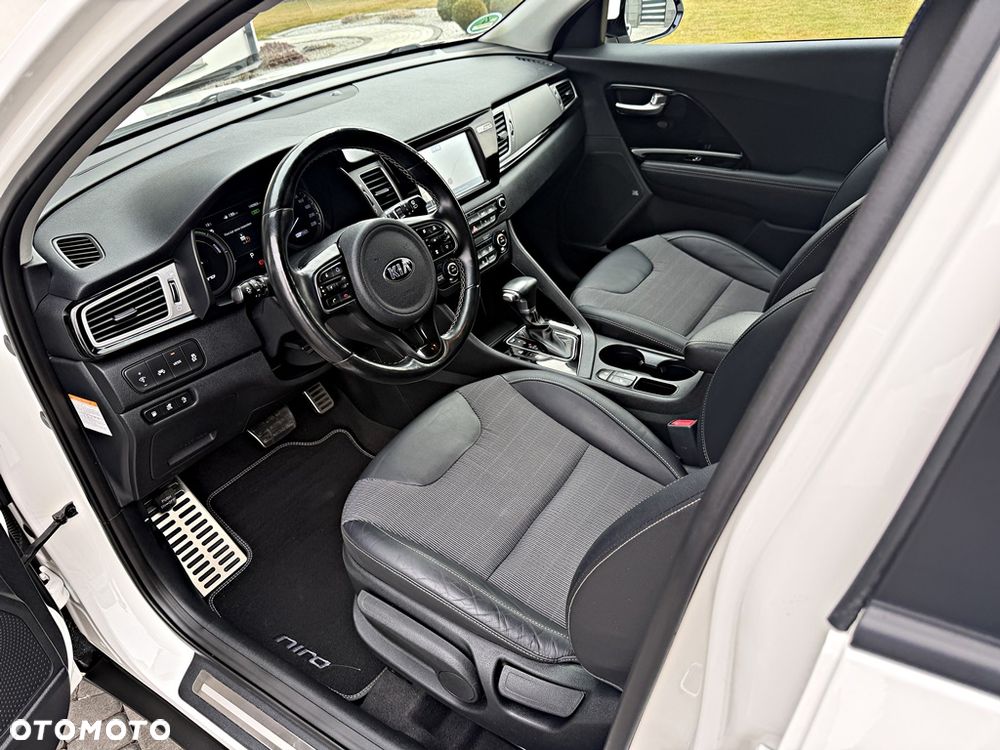 Kia Niro ver-1-6-gdi-plug--in-hybrid-xl - 24