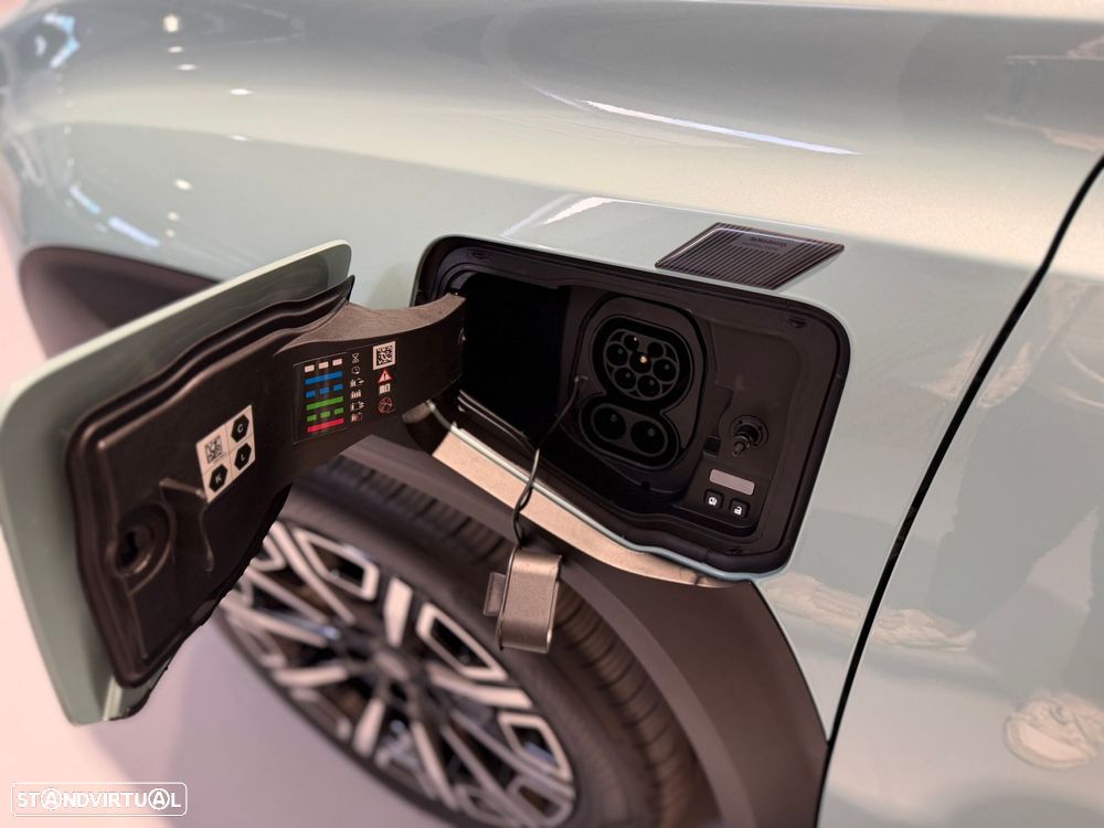 Renault 4 E-Tech 52 kWh Iconic Autonomia Conforto - 29