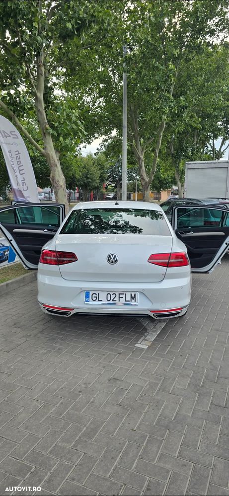 Volkswagen Passat 2.0 TDI R Executive - 21