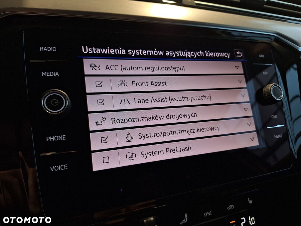 Volkswagen Passat 2.0 TSI Elegance DSG - 35