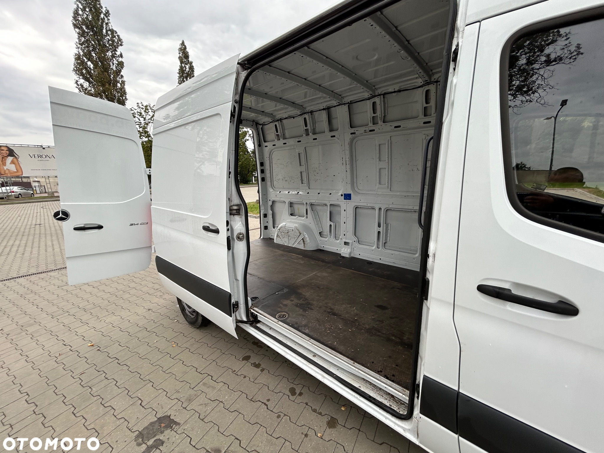 Mercedes-Benz sprinter - 10
