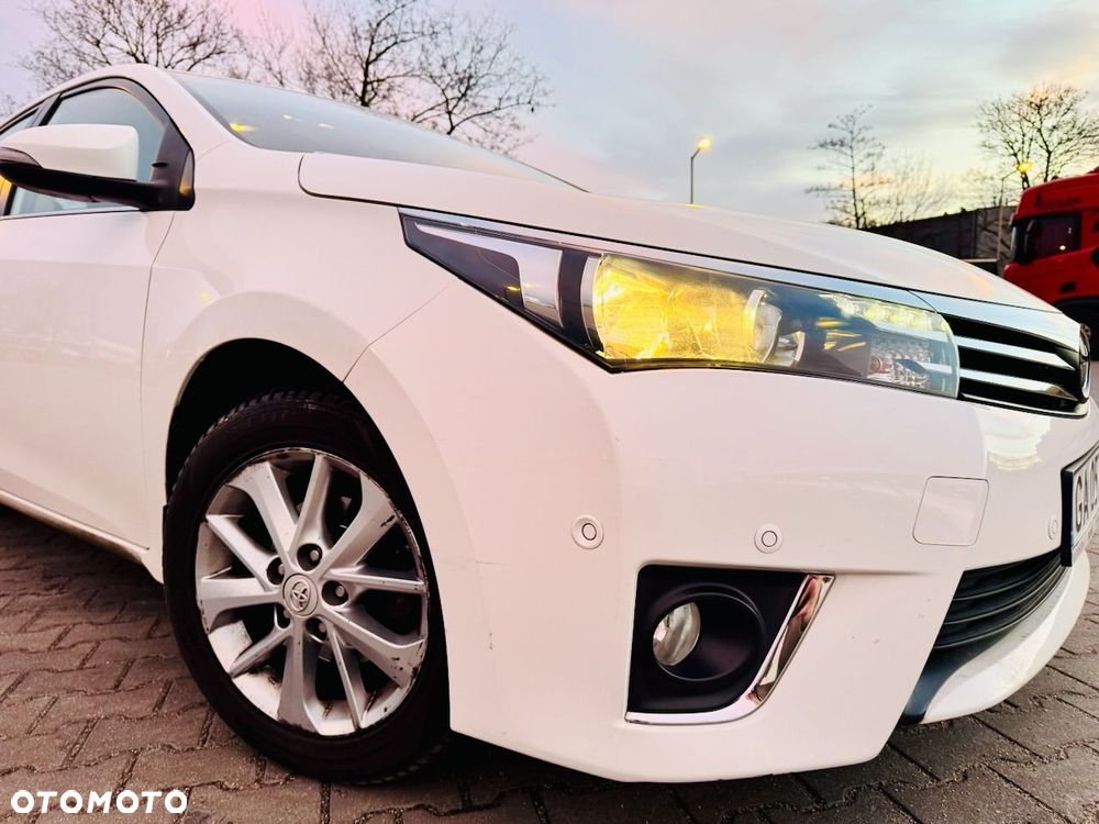 Toyota Corolla 1.6 Premium - 6