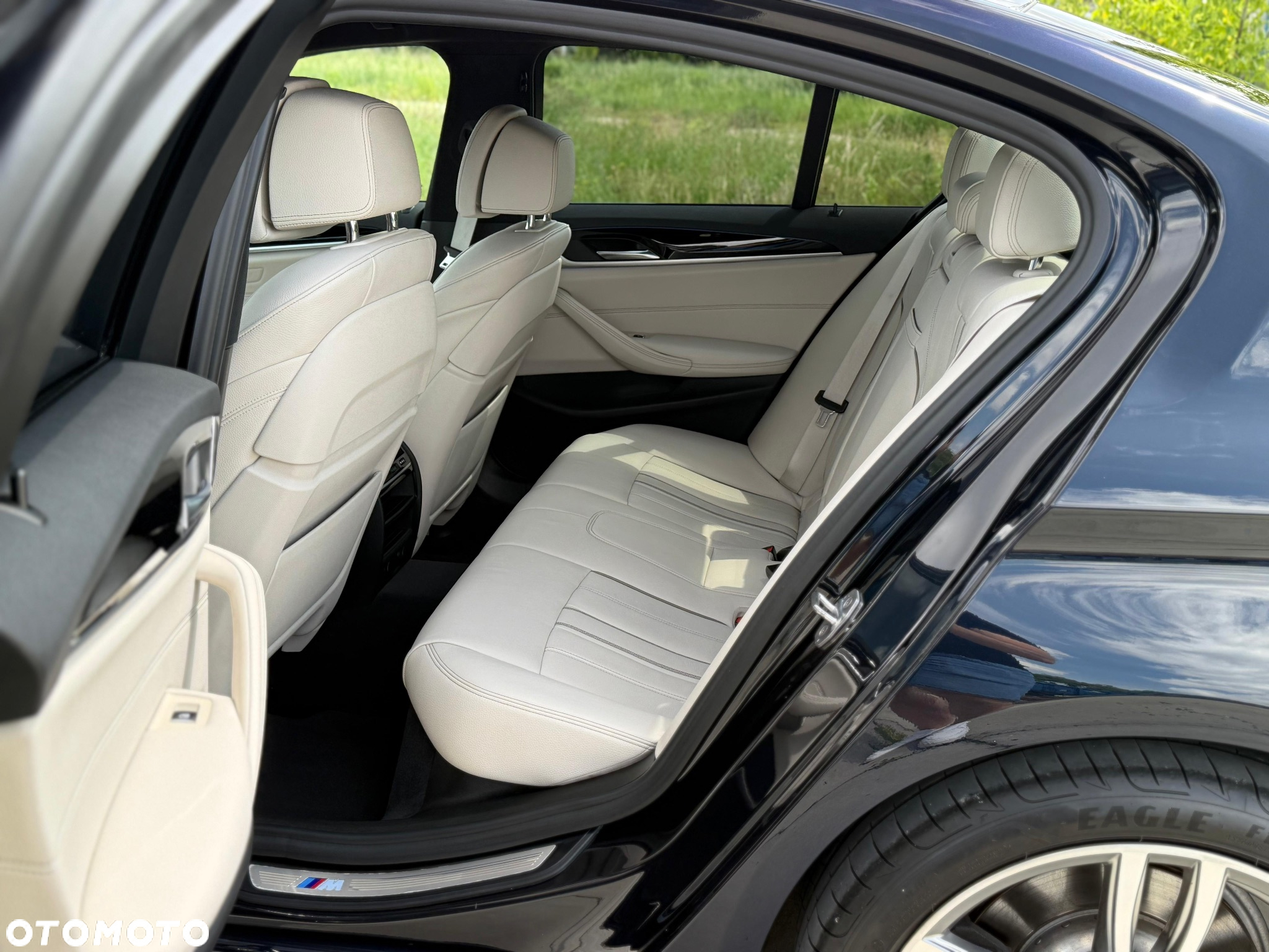 BMW Seria 5 520d xDrive M Sport sport - 9