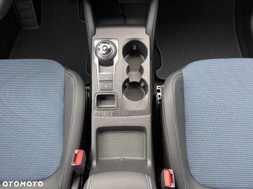 Ford Kuga - 23