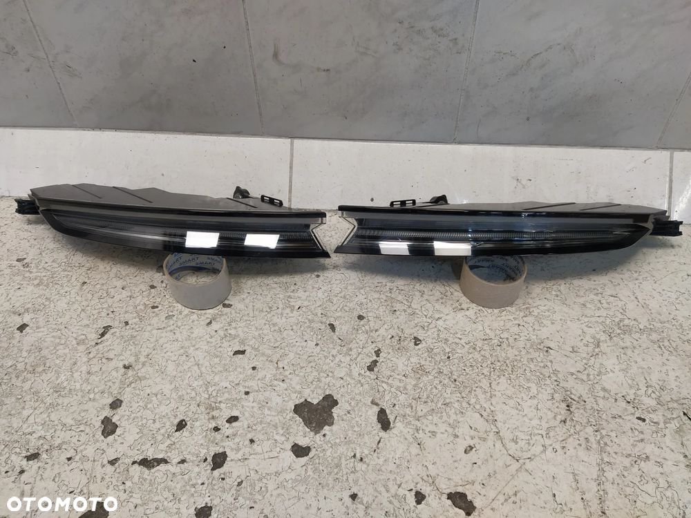PORSCHE TAYCAN 9JA LAMPA TYŁ TYLNA LED PRAWA LEWA EXCLUSIVE USA ORYGINAŁ - 2