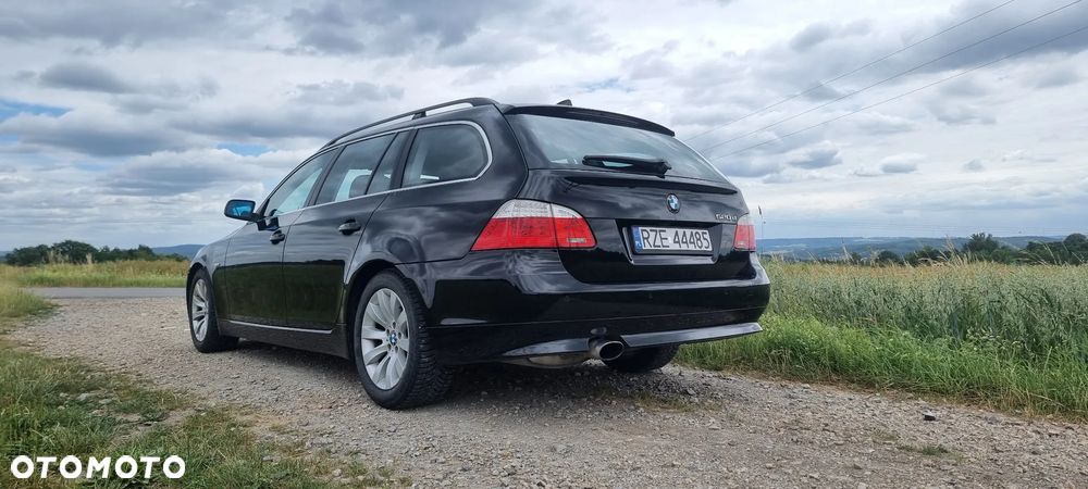 BMW Seria 5 520d - 5
