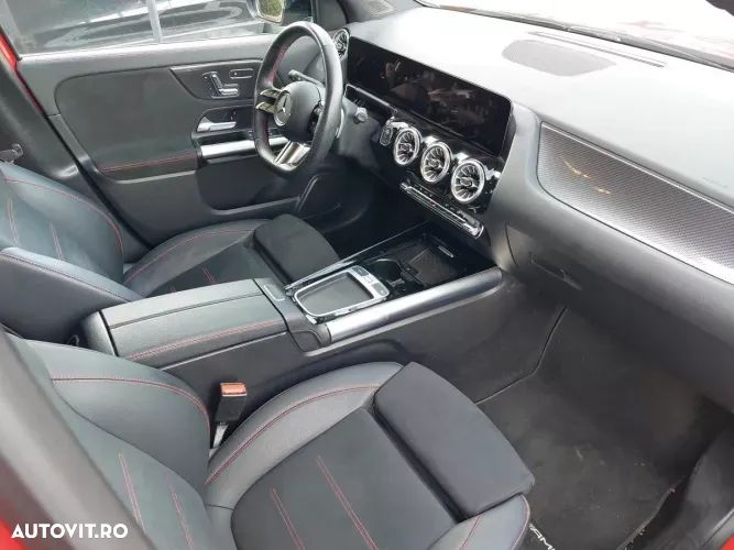 Mercedes-Benz GLA 250 e - 12