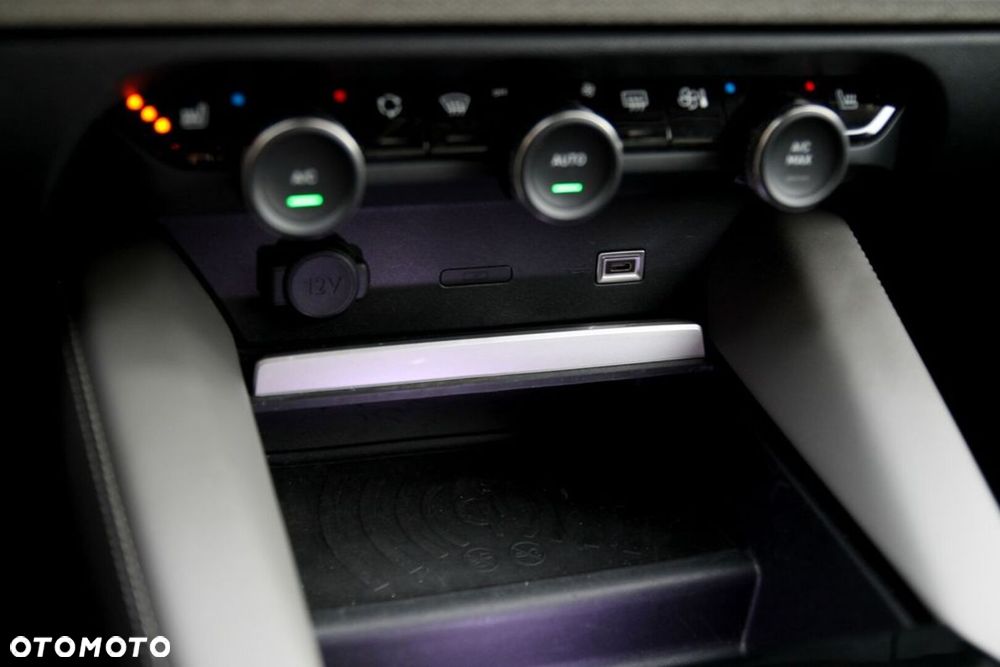 Citroën C5X 1.2 PureTech Shine EAT8 - 33