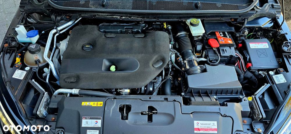 Peugeot 308 BlueHDi FAP 150 EAT6 Stop&Start GT-Line Edition - 37