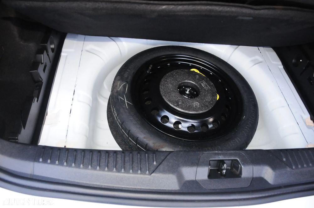 Ford Focus 1.5 TDCi Powershift Titanium - 28