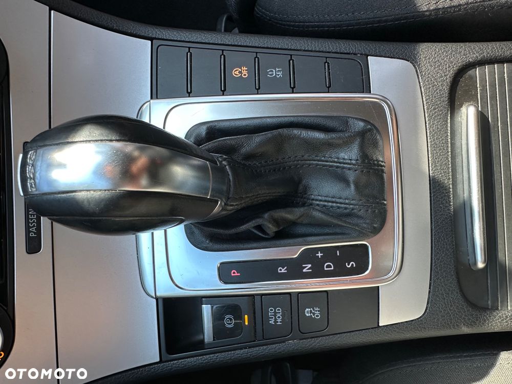Volkswagen Passat CC 2.0 TDI DSG - 36