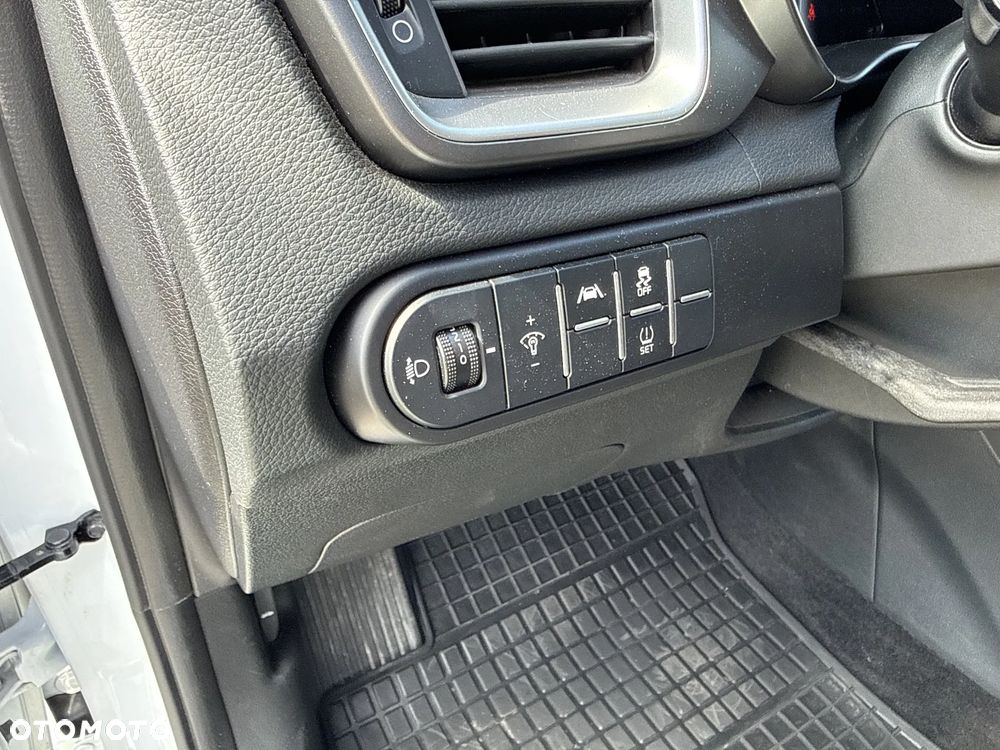 Kia Ceed 1.5 T-GDI M DCT - 21