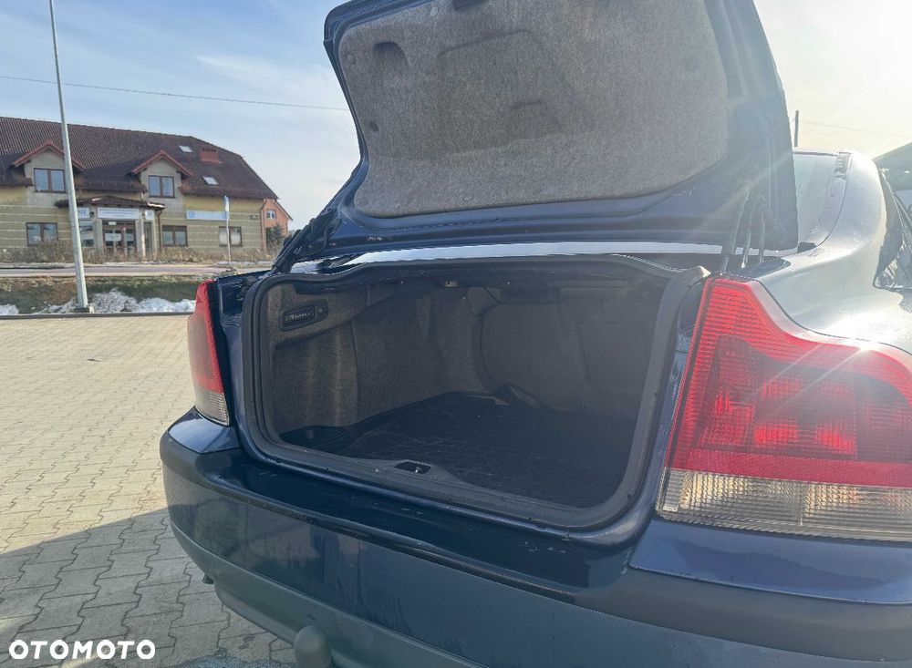 Volvo S60 2.4 D5 - 8