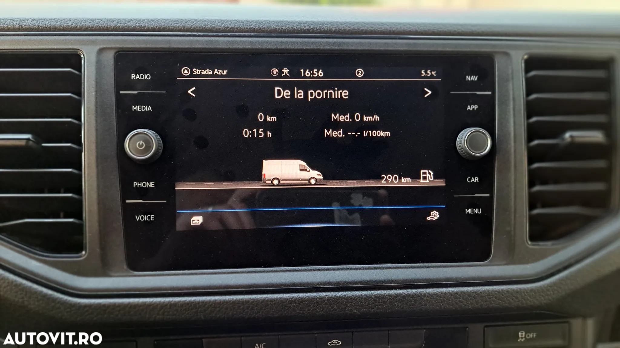 Volkswagen CRAFTER VAN L3H3 BUSINESS LINE FWD - 29