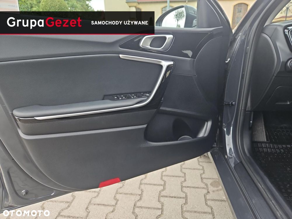 Kia Ceed - 10
