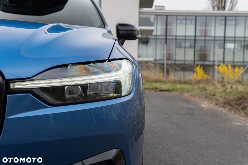 Volvo XC 60 D4 AWD R-Design - 34