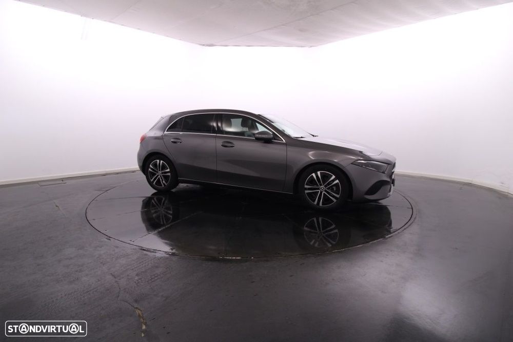 Mercedes-Benz A 200 d - 11