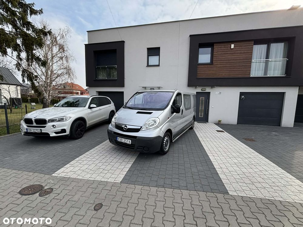 Opel Vivaro L2H1 2.9t - 24