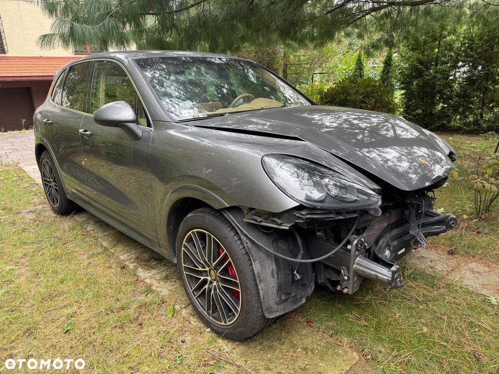 Porsche Cayenne GTS Tiptronic S - 6