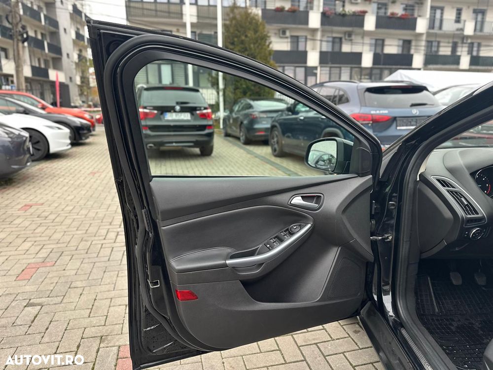 Ford Focus Turnier 2.0 TDCi DPF Titanium - 31