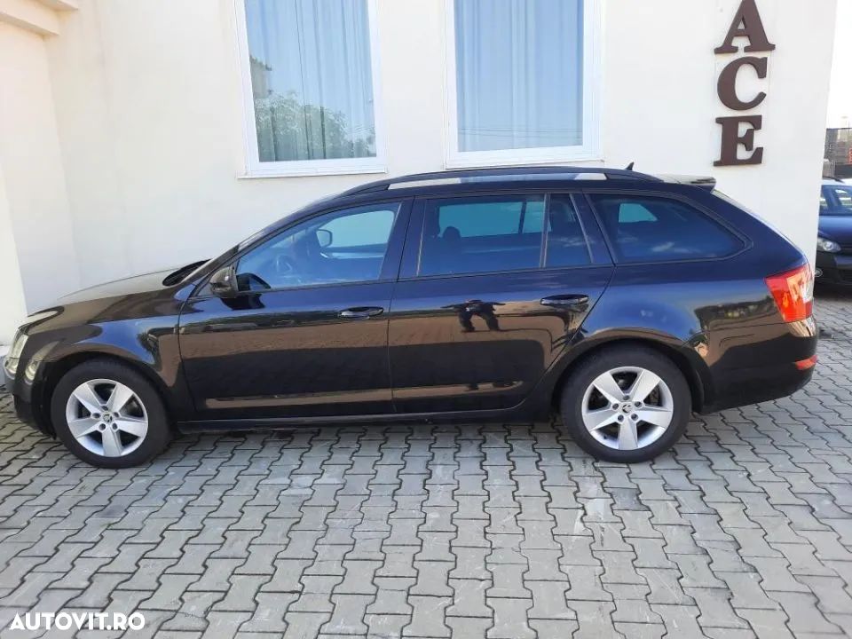 Skoda Octavia 1.6 TDI STYLE - 2