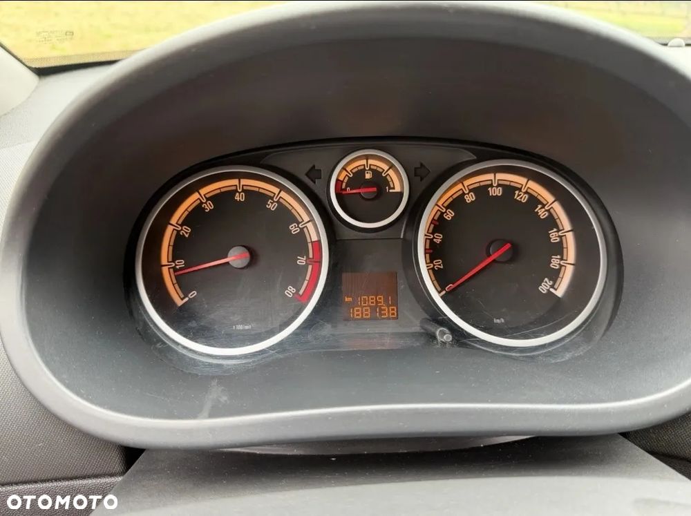 Opel Corsa 1.2 16V Enjoy - 12