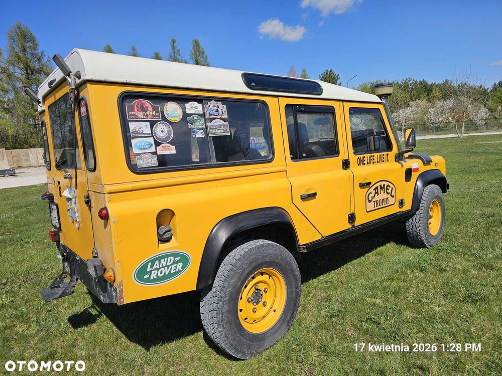 Land Rover Defender - 2